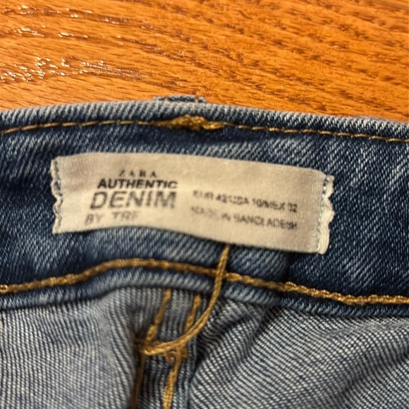 Zara Light Blue Distressed Jean Shorts Denim Stretch Mom Daisy Dukes Medium 10 - Picture 3 of 14